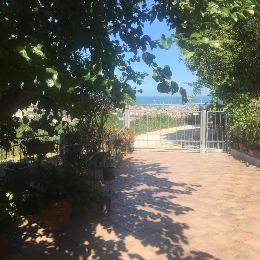 La Casa Sul Golfo Bed and Breakfast Ancona Exteriör bild